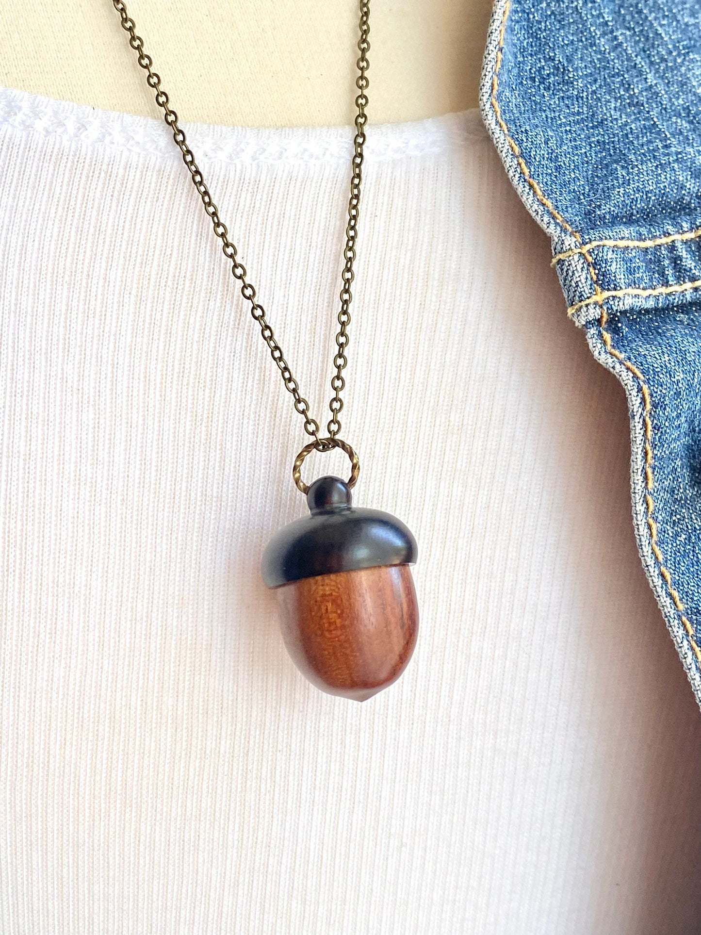 Acorn Locket Necklace Acorn Keepsake Prayer Box Acorn Necklace Urn Amulet Mourning Jewelry