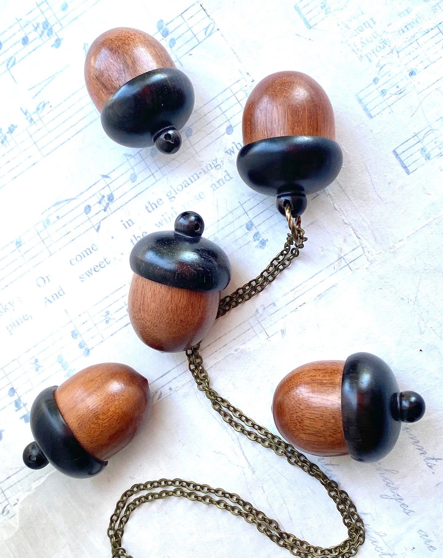 Acorn Locket Necklace Acorn Keepsake Prayer Box Acorn Necklace Urn Amulet Mourning Jewelry
