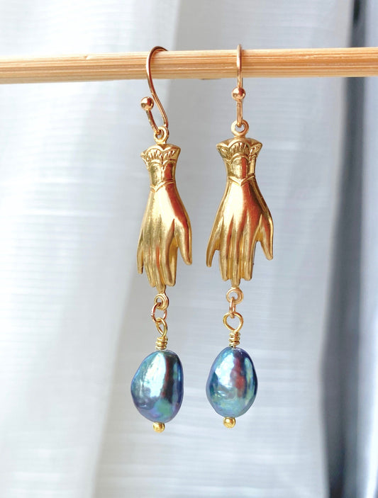 Black Pearl Earrings Peacock Pearl Gold Hand Earrings