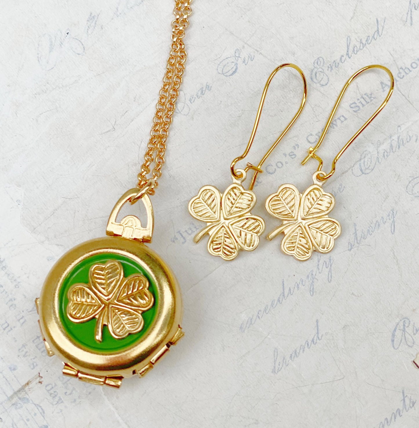 Four Leaf Clover Locket Necklace Photo Locket Lucky Charm Green Irish